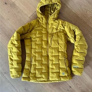 Mountain HardWear Yellow Puffer Jacket